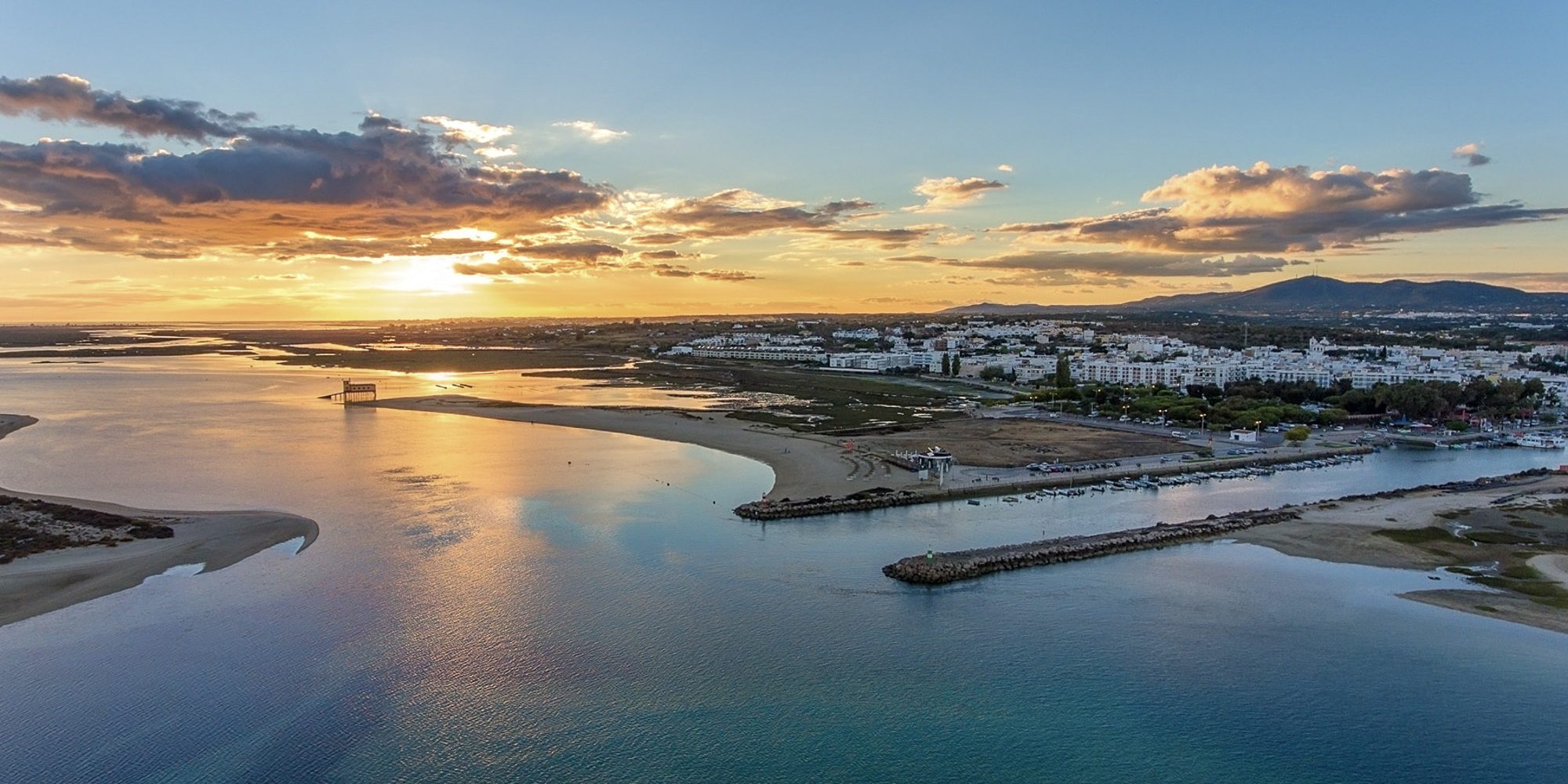 Coast at sunset in Fuseta.jpg